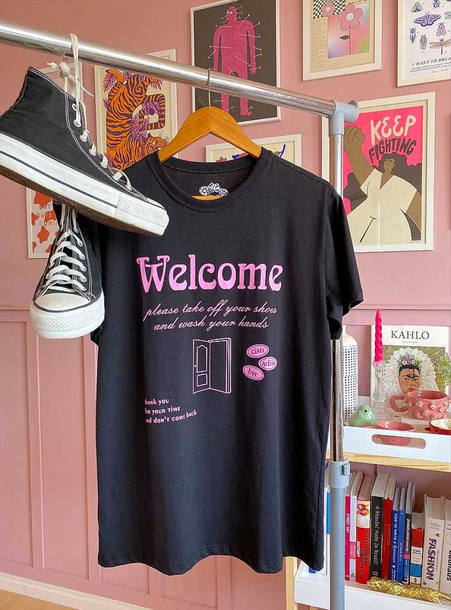 Camisetas Universo | Camiseta Welcome Black