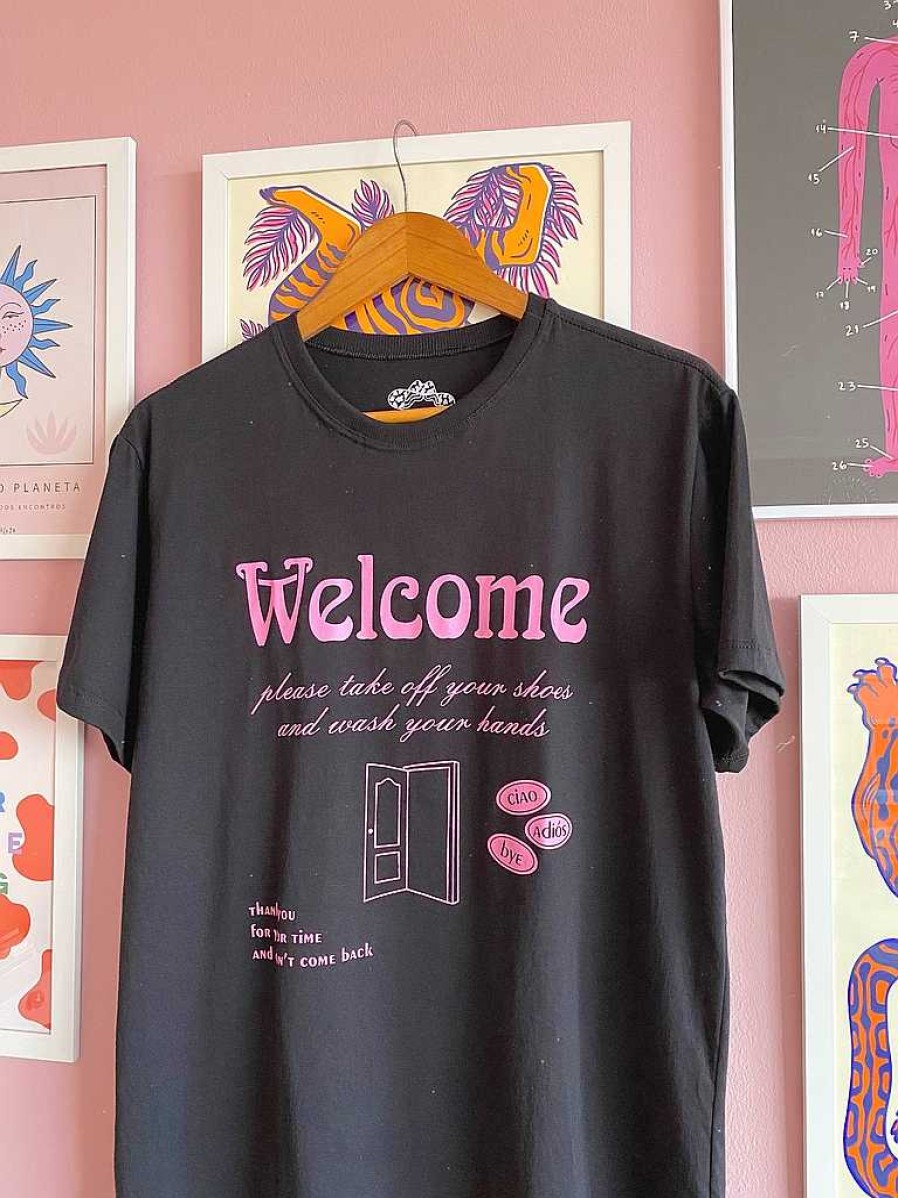 Camisetas Universo | Camiseta Welcome Black